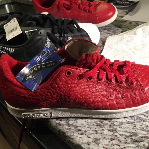 Size 10 1/2 red adidas brand new never used main image 5